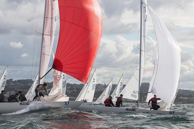 Tusk and Whisper II have the kites set, shortly after the weather mark. - 2017 Etchells Australasian Championship ©  Alex McKinnon Photography http://www.alexmckinnonphotography.com